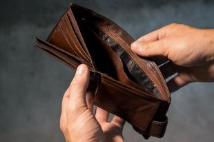 Согласно отчету, доход почти 14% жителей Новосибирской области был ниже прожиточного минимума (в прошлом году он в регионе составил 11845 рублей).