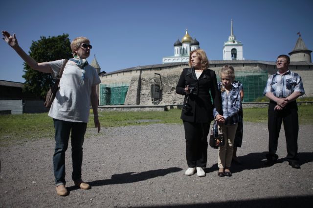 Водить экскурсии по Пскову, просто прочитав об истории города, теперь никто не разрешит. Фото Андрея Степанова