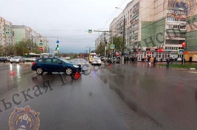 В Туле на улице Ложевой в аварии погибла женщина-пешеход