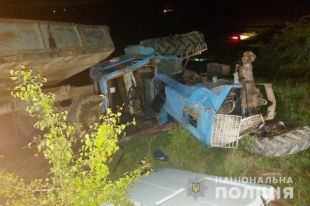 В Черновицкой области перевернулся трактор: погиб ребенок