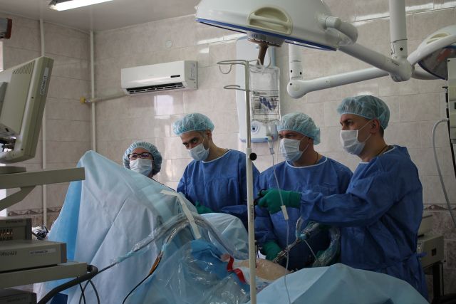 На Кубани хирурги удалили пациенту две раковые опухоли одновременно