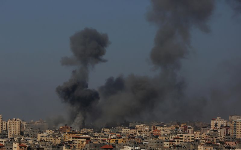 Последствия обстрелов в Секторе Газа