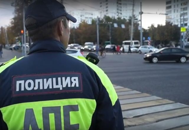 Жители Новосибирска могут на день стать инспекторами ГИБДД