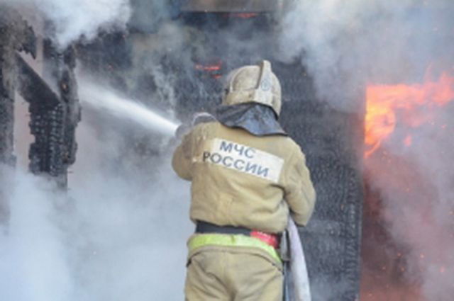 Камчатские пожарные спасли от огня жилые дома в дачном посёлке «Узон»
