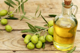 Оливковое масло: пять причин добавить продукт в свой рацион