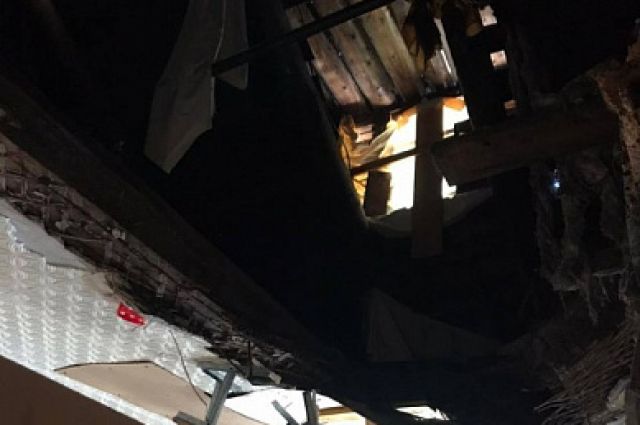 В мэрии Ярославля прокомментировали ситуацию с разрушенным потолком в доме