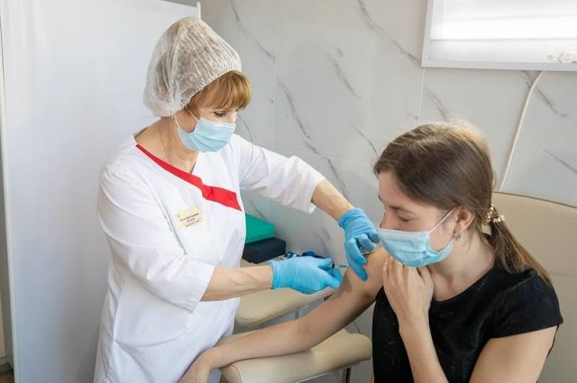 Жителей Новочебоксарска приглашают на вакцинацию к магазину «Каблучок»