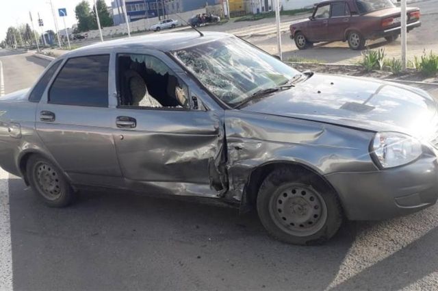 Подростки протаранили два автомобиля под Саратовом
