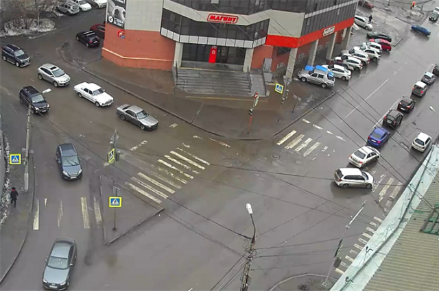 Автомобилистам разрешат поворачивать на лево на перекрестке ул. Лебедевой – Перенсона.