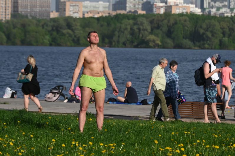 Погода 2010 архив. Жара в Москве 2010. Аномальная жара в Москве 2010. Лето 2010 в Москве.