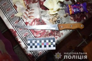 В Винницкой области мать зарезала сына: подробности