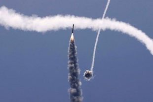 Израиль подвергся третьему ракетному обстрелу со стороны Ливана.