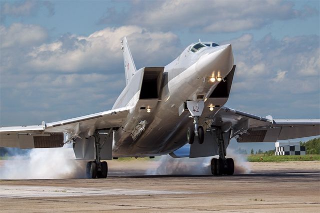 Бомбардировщик Ту-22М3, который планируется вооружить ракетами «Острота».