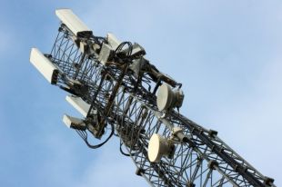 Новая вышка мобильной связи стандарте LTE.