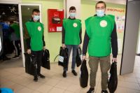 Волонтеры помогали в пандемийный год жителям морально и материально