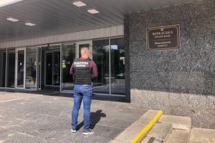 Cотрудники ГФС провели обыски в Черкасском горсовете