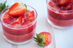 Готовим ароматный и вкусный десерт: рецепт клубничного желе
