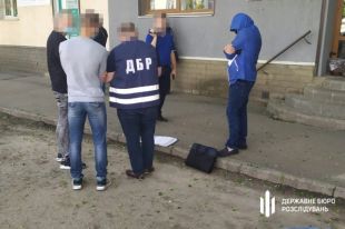 В Полтаве мужчина пытался «продать» предпринимателю госдолжность