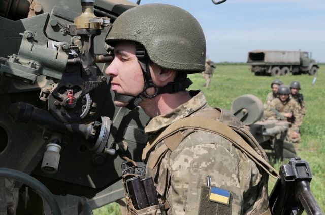 Украина провела рядом с Крымом военные учения