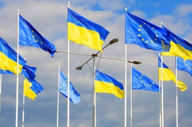 Евросоюз выделил средства на гумпомощь пострадавшим от войны на Донбассе