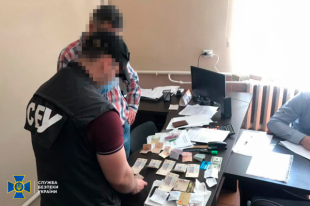 В Ивано-Франковской области чиновники требовали взятку у предприятия