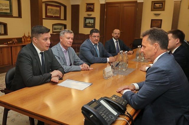 Владимир Сипягин и депутаты ГД обсудили закон об ограничении оттока медиков