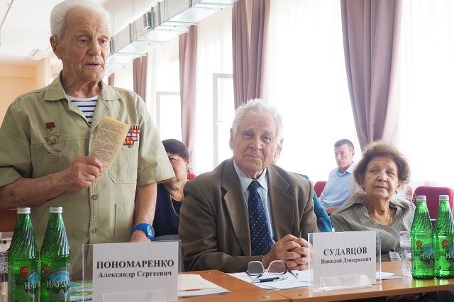 Парламентарии Ставрополья обсудили опыт патриотического воспитания молодёжи