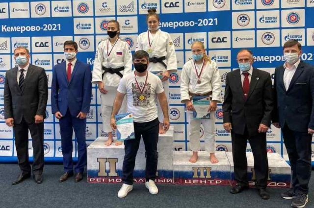 Иркутские дзюдоисты выиграли 7 медалей на чемпионате Сибири