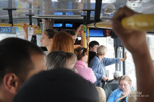 На два дня в центре Омска изменят схемы автобусных маршрутов