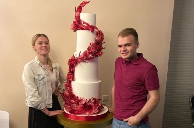 Пензенец испек торт на день рождения Кристины Орбакайте