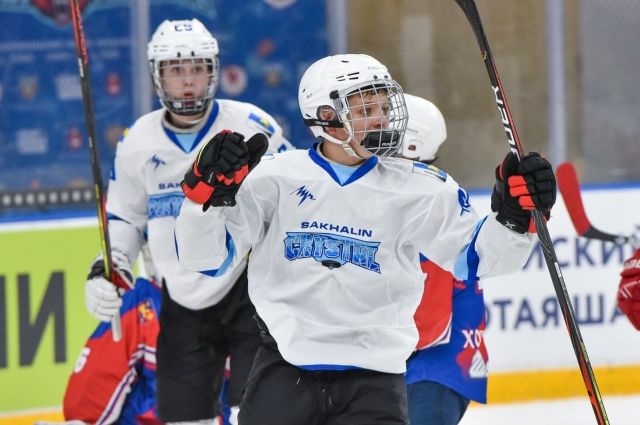 В финале сахалинские хоккеисты обыграли команду «Заречье»