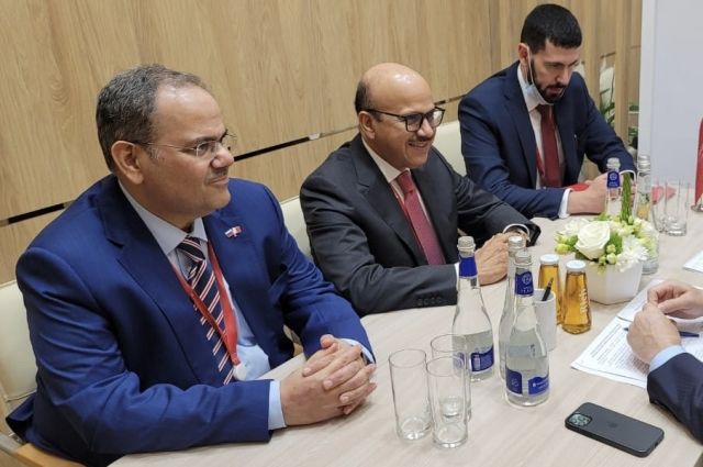Мурат Кумпилов провёл переговоры с делегацией Королевства Бахрейн на ПМЭФ