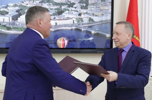 Подписание соглашения между правительством Петербурга и правительством Вологодской области.  