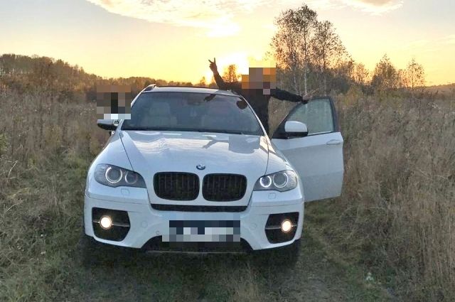 В Новосибирске на сбившего мальчика водителя BMW X6 завели уголовное дело
