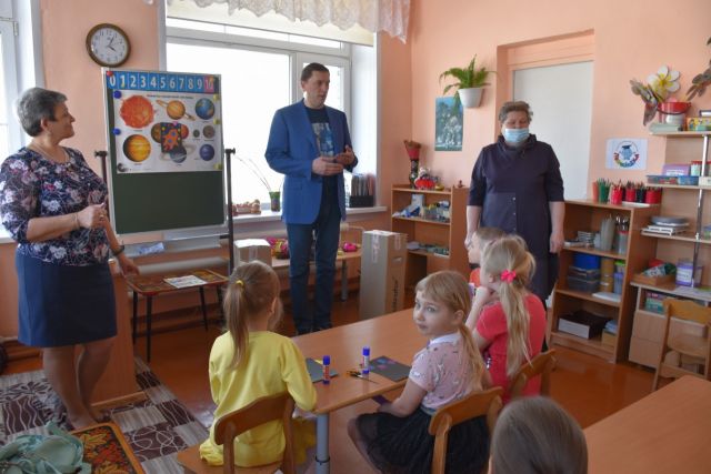 Депутат Госдумы взял на личный контроль ремонт детского сада в Верх-Туле