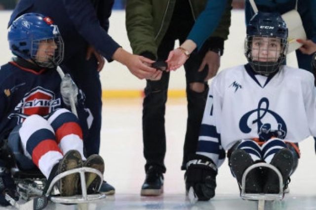 В Нижнем Новгороде впервые прошел детский турнир по следж-хоккею