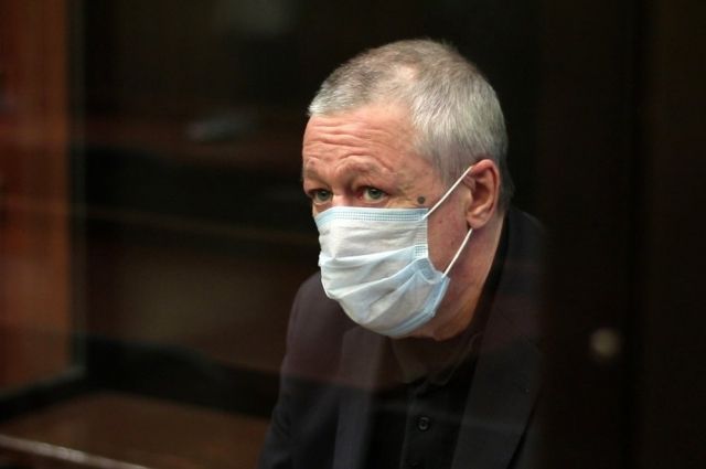 Бывшему адвокату Михаила Ефремова вынесли предупреждение