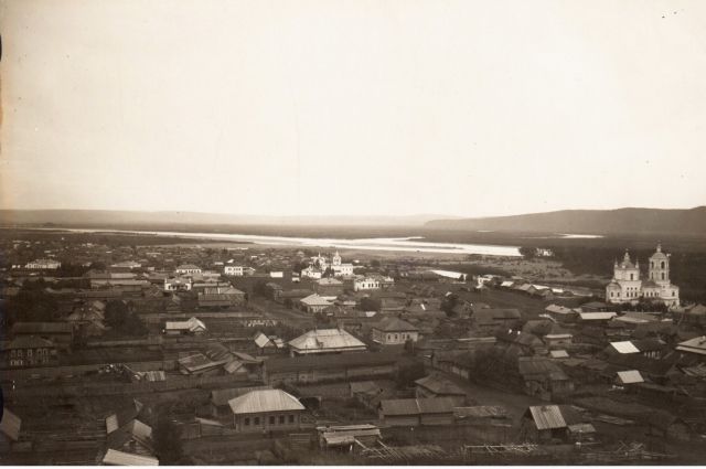 В начале ХХ века Кузнецк (сегодняшний Новокузнецк) был уездным центром.