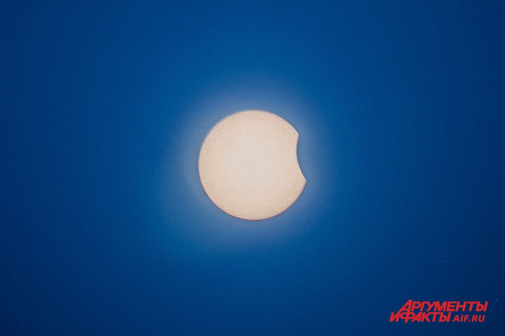 Начало солнечного затмения 10 июня 2021 года.