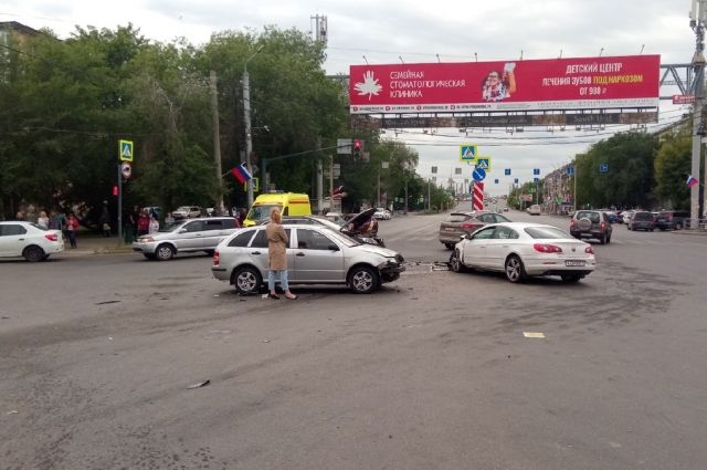 После смертельного ДТП с пятью авто в Челябинске возбудили уголовное дело