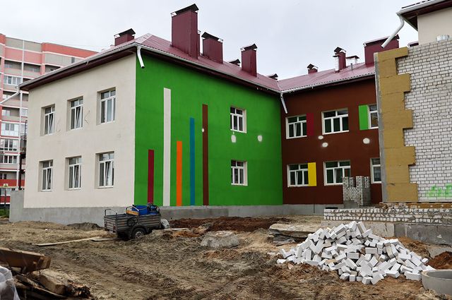 В Брянске на улице Строкина возвели здание нового детского сада