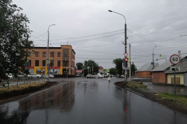 В аварии на проспекте Победы в Оренбурге пострадал пассажир иномарки