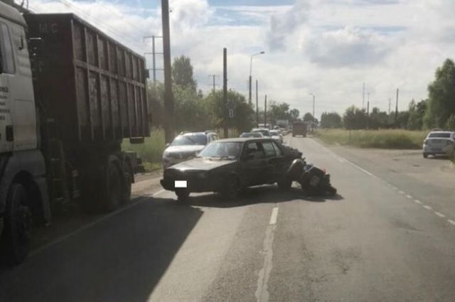 Мотоциклист получил травмы, столкнувшись с иномаркой в Калининграде