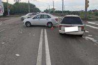 В Оренбурге в столкновении Lada Granta и Subaru пострадала пятилетняя пассажирка.