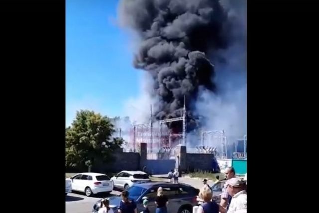 Пожар произошёл на улице Труда в Челябинске