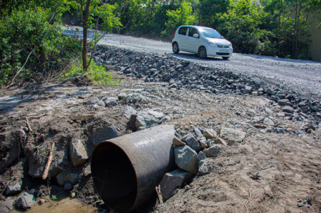 Ремонт дороги в Мартыновском районе Ростовской области завершат 15 октября