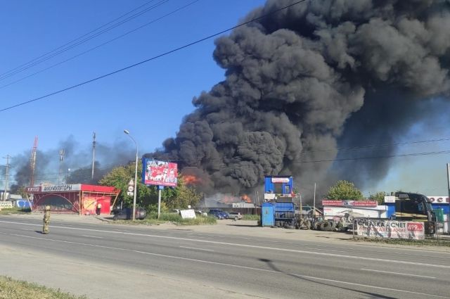 До 16 выросло число пострадавших при пожаре на заправке в Новосибирске