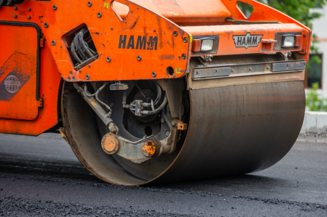 В столице Приморья продолжается ремонт дорог в рамках нацпроекта