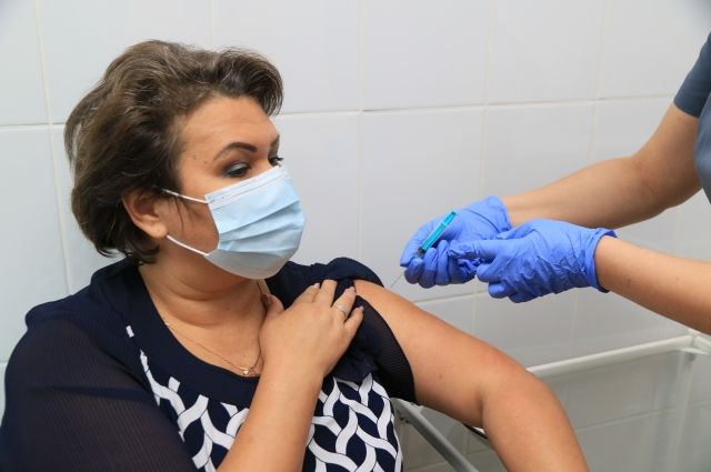 В регионе готовы нарастить объемы прививочной кампании, так как вакцины достаточно. 
