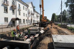 В Перми уже активно меняют сети отопления на ул. Лодыгина.
